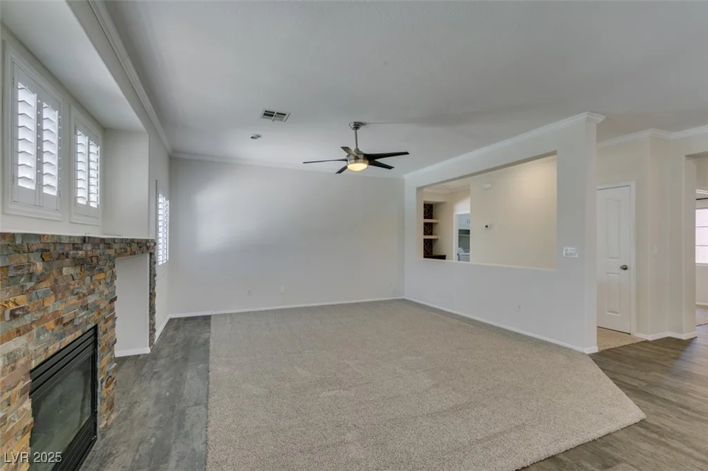 1453 Doggett, Las Vegas, NV 89123