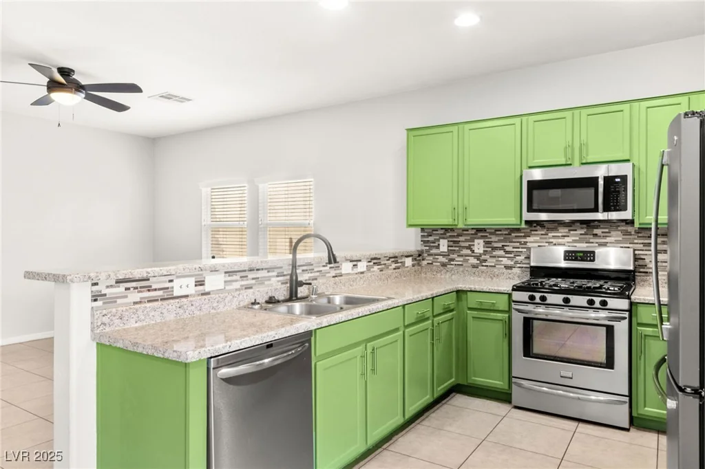 10557 Bandera Mountain, Las Vegas, NV 89166