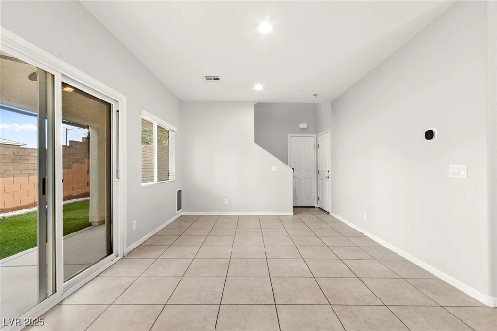10557 Bandera Mountain, Las Vegas, NV 89166