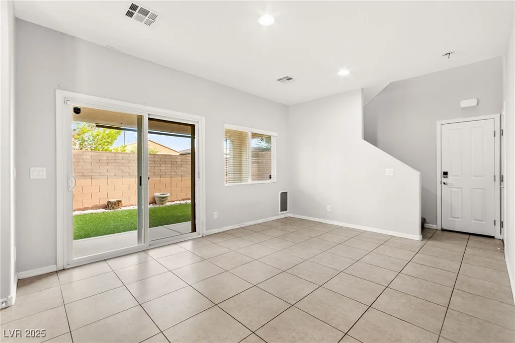 10557 Bandera Mountain, Las Vegas, NV 89166