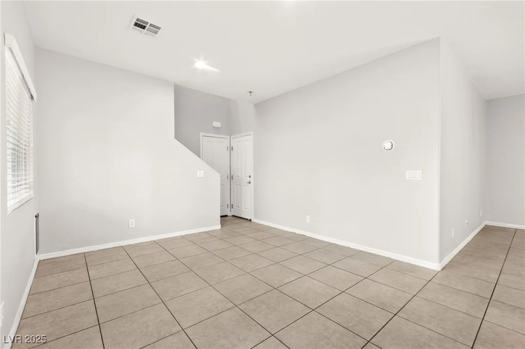 10557 Bandera Mountain, Las Vegas, NV 89166