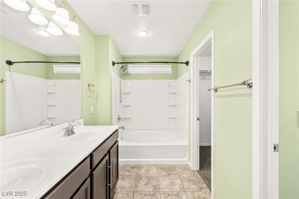 10557 Bandera Mountain, Las Vegas, NV 89166