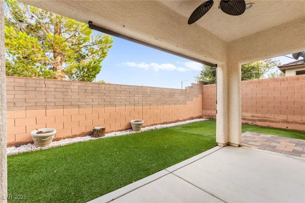 10557 Bandera Mountain, Las Vegas, NV 89166