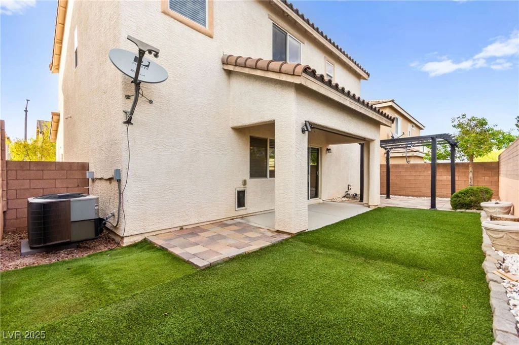 10557 Bandera Mountain, Las Vegas, NV 89166