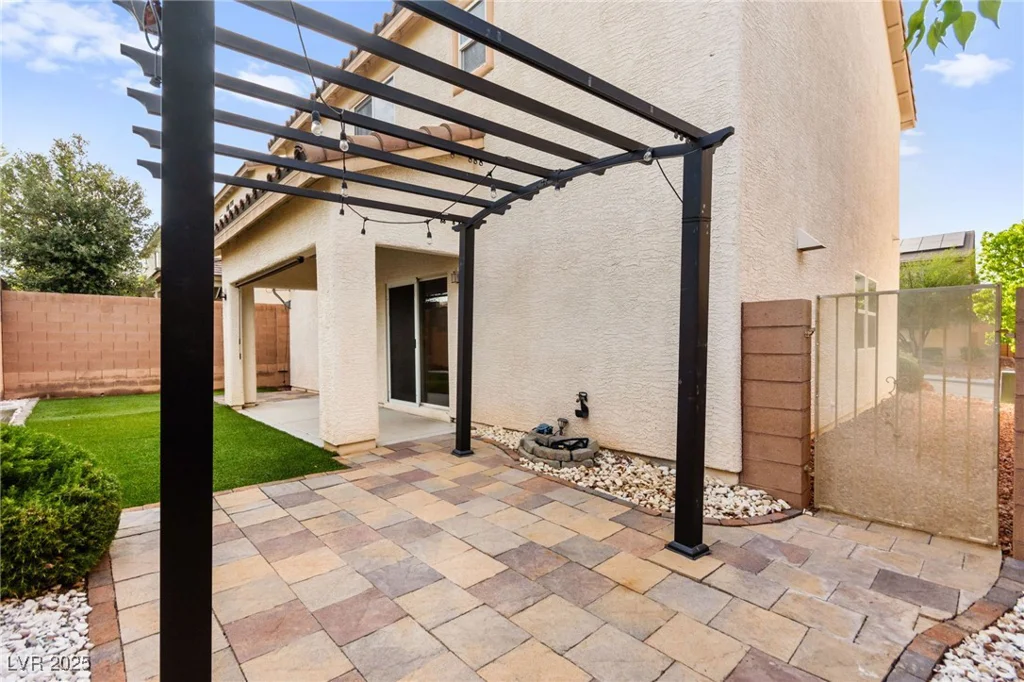 10557 Bandera Mountain, Las Vegas, NV 89166