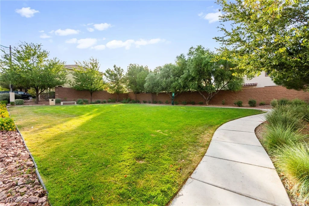 10557 Bandera Mountain, Las Vegas, NV 89166