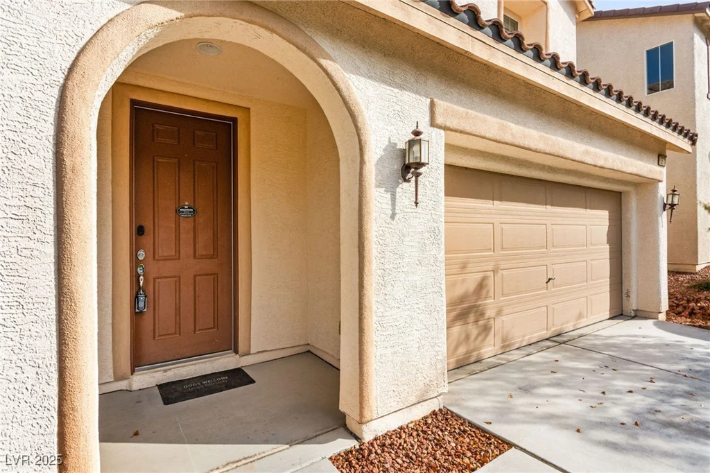 10557 Bandera Mountain, Las Vegas, NV 89166