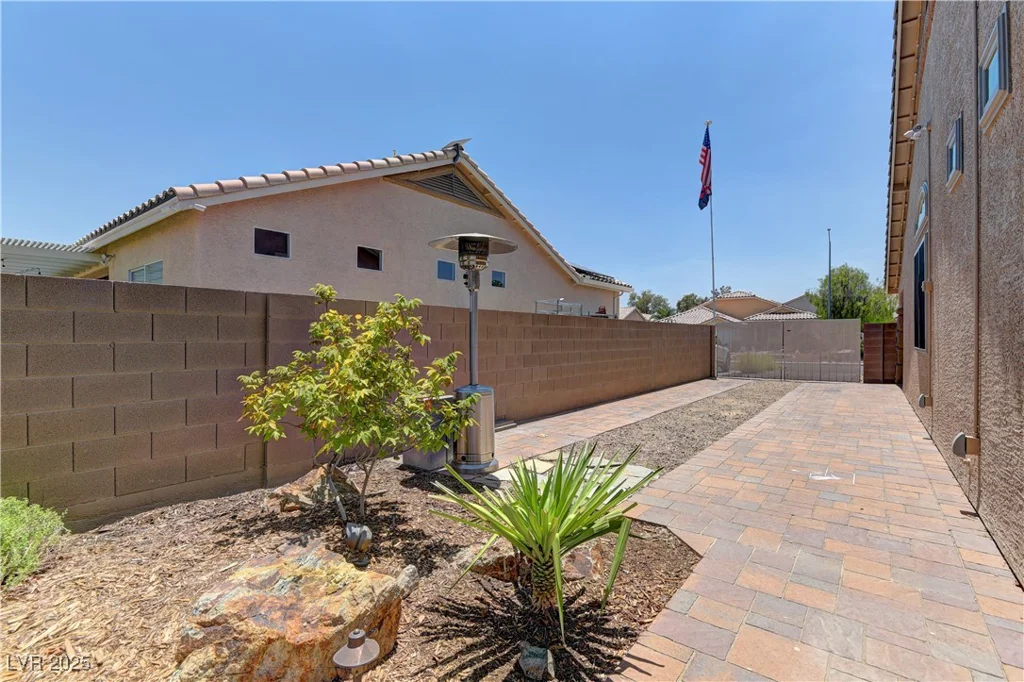 950 Marbelwood, Las Vegas, NV 89123