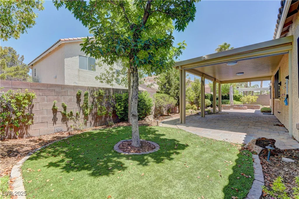 950 Marbelwood, Las Vegas, NV 89123