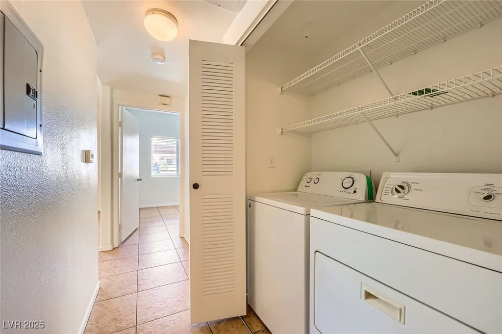 5650 Sahara, Las Vegas, NV 89142