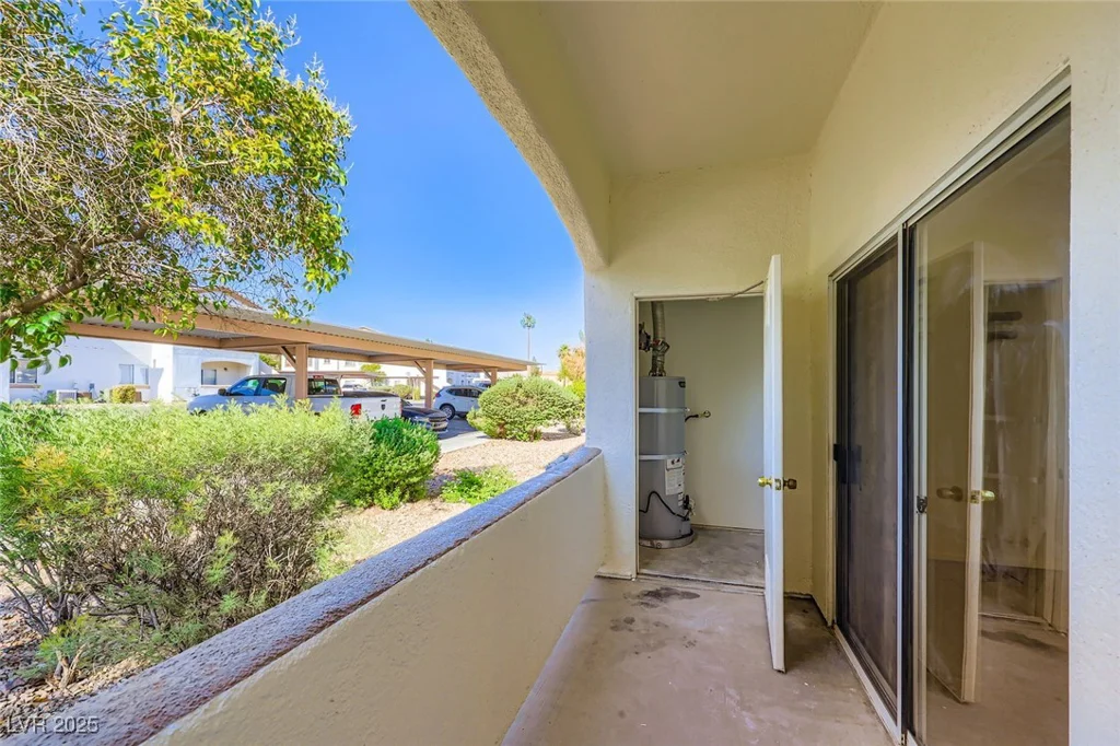 5650 Sahara, Las Vegas, NV 89142
