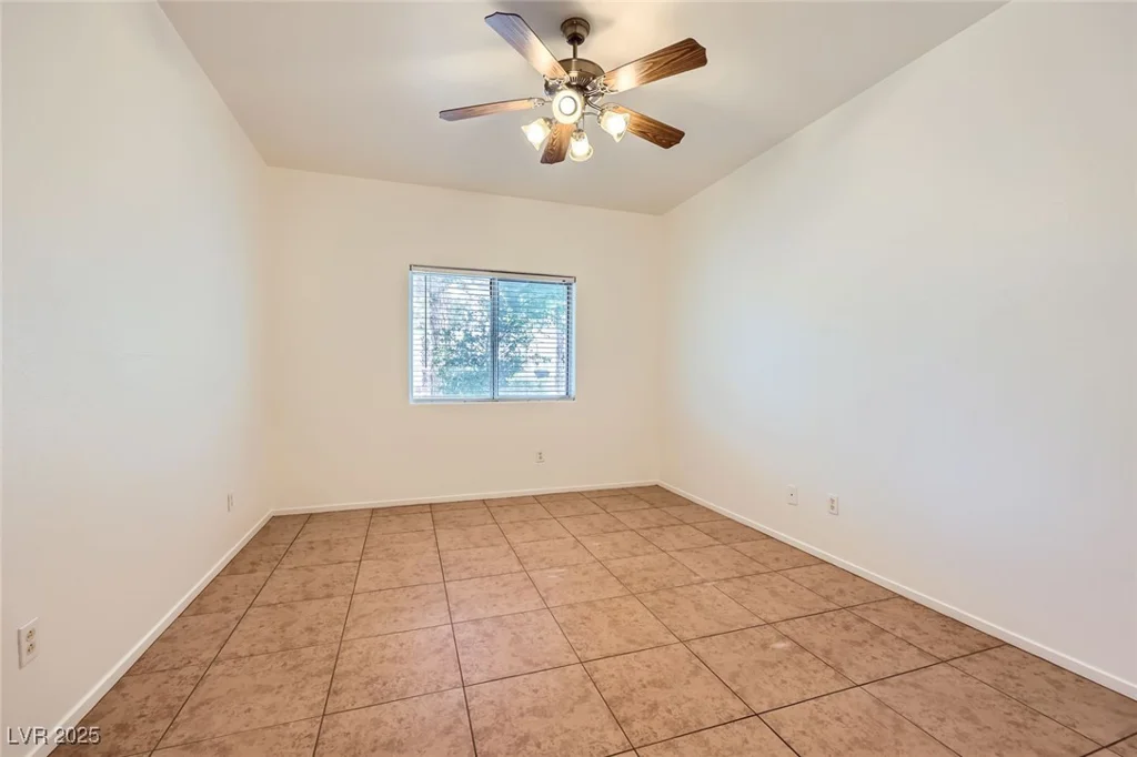 5650 Sahara, Las Vegas, NV 89142