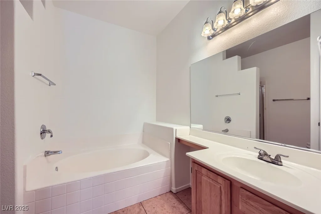 5650 Sahara, Las Vegas, NV 89142
