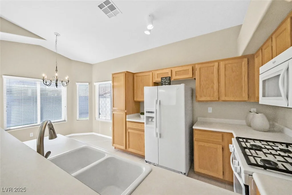 7920 Turtle Island, Las Vegas, NV 89129