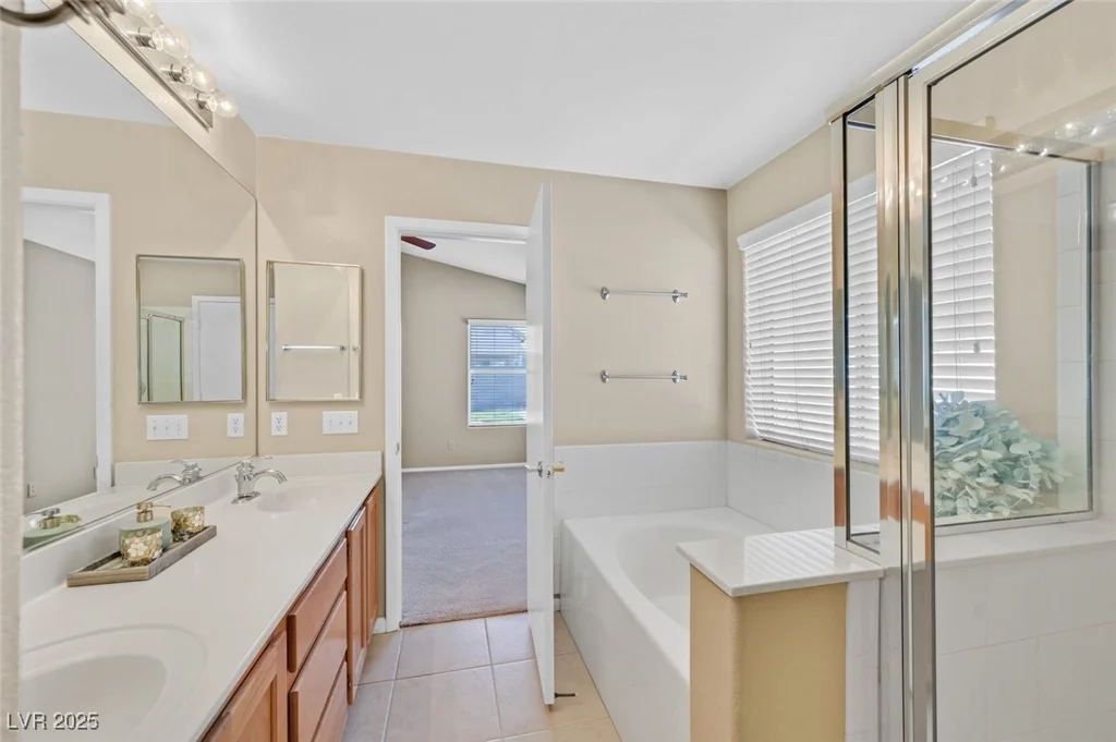 7920 Turtle Island, Las Vegas, NV 89129