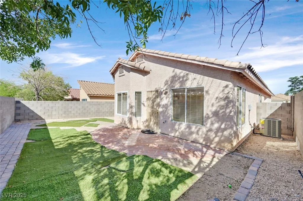 7920 Turtle Island, Las Vegas, NV 89129