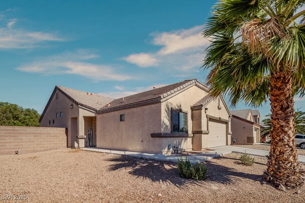 5028 Crying Heart, North Las Vegas, NV 89031
