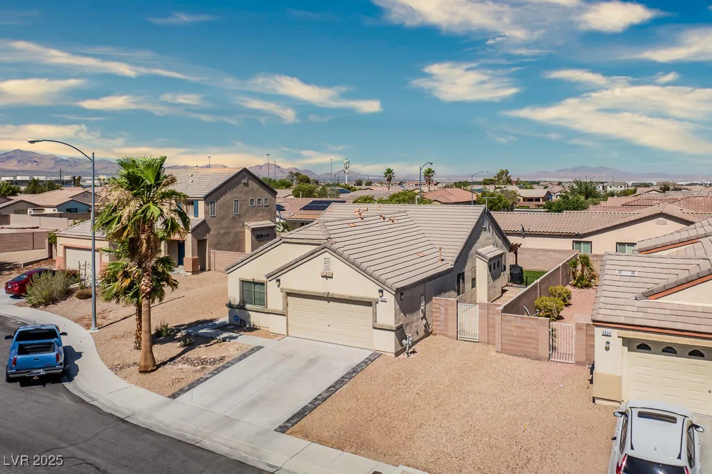 5028 Crying Heart, North Las Vegas, NV 89031