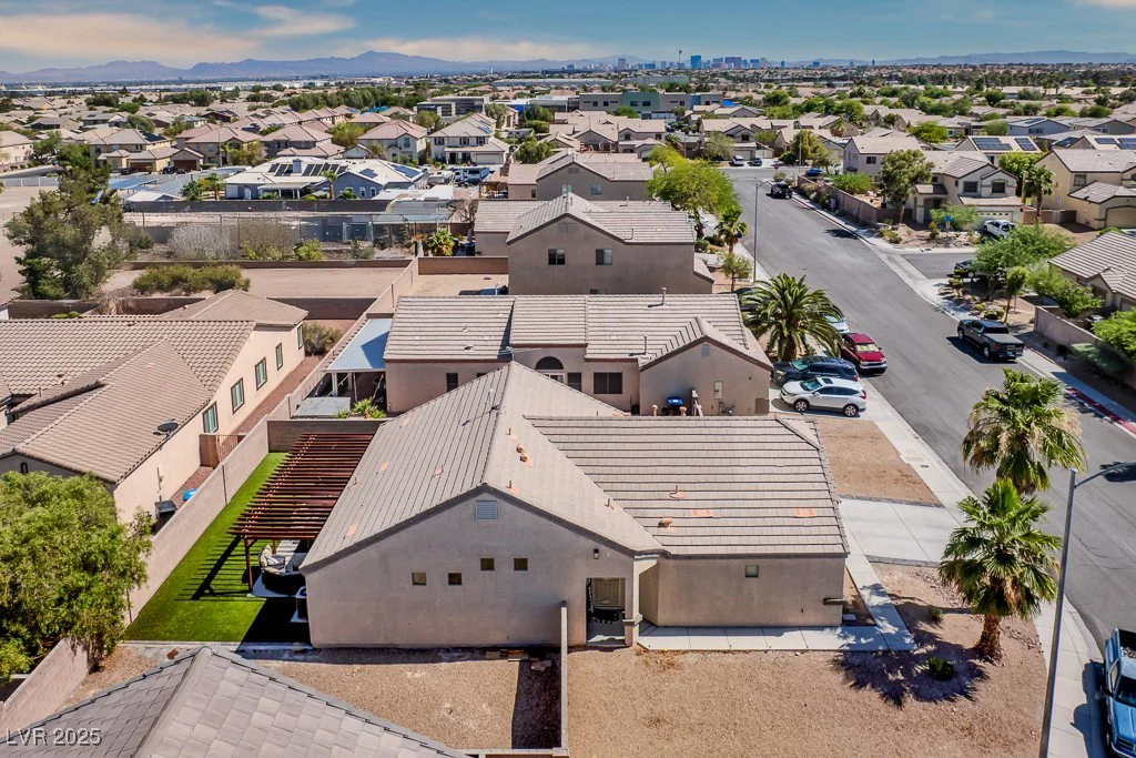 5028 Crying Heart, North Las Vegas, NV 89031