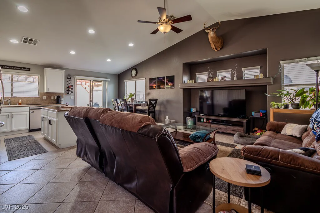 5028 Crying Heart, North Las Vegas, NV 89031
