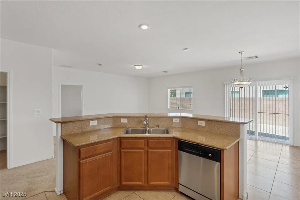 6041 Rosanna, Las Vegas, NV 89113