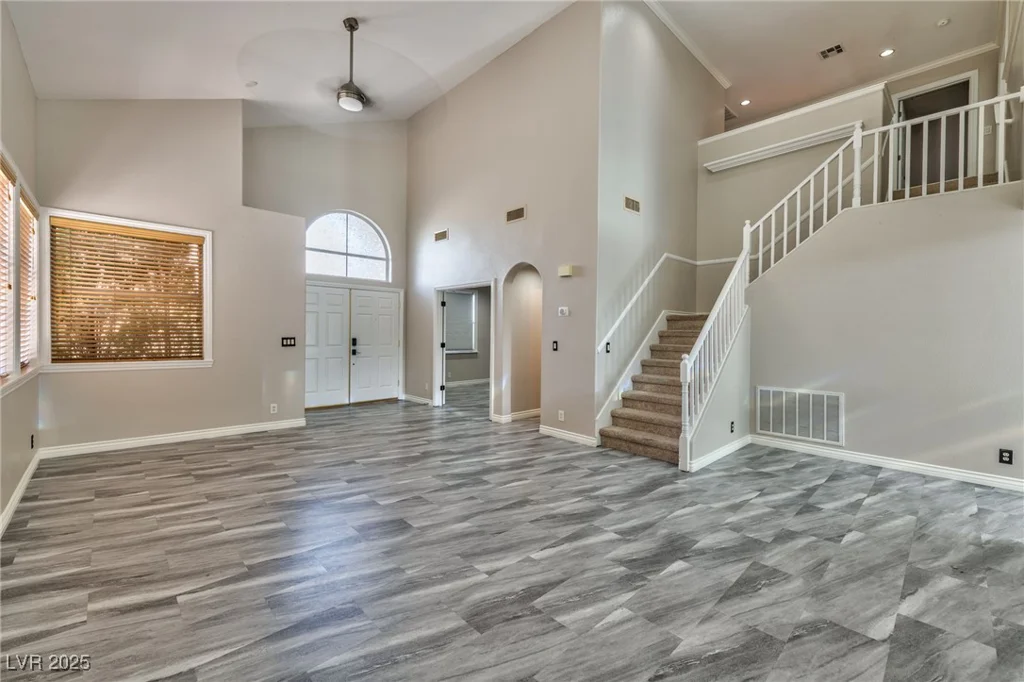3525 Dover Bay, Las Vegas, NV 89129
