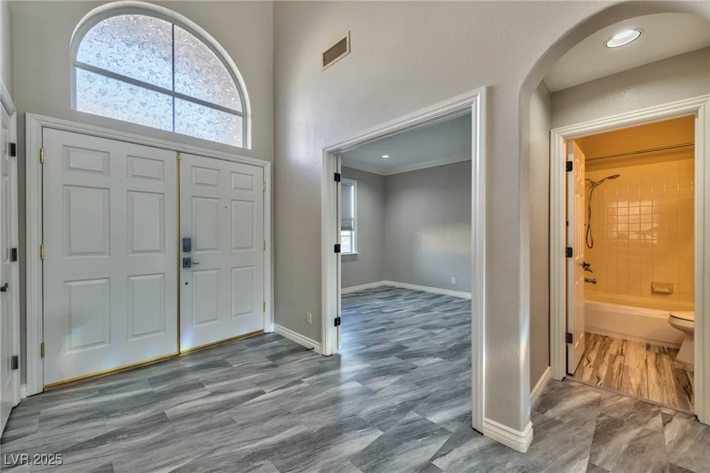 3525 Dover Bay, Las Vegas, NV 89129