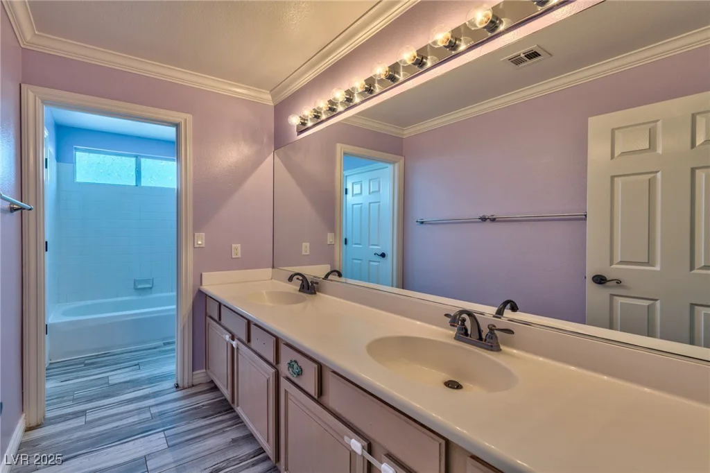 3525 Dover Bay, Las Vegas, NV 89129