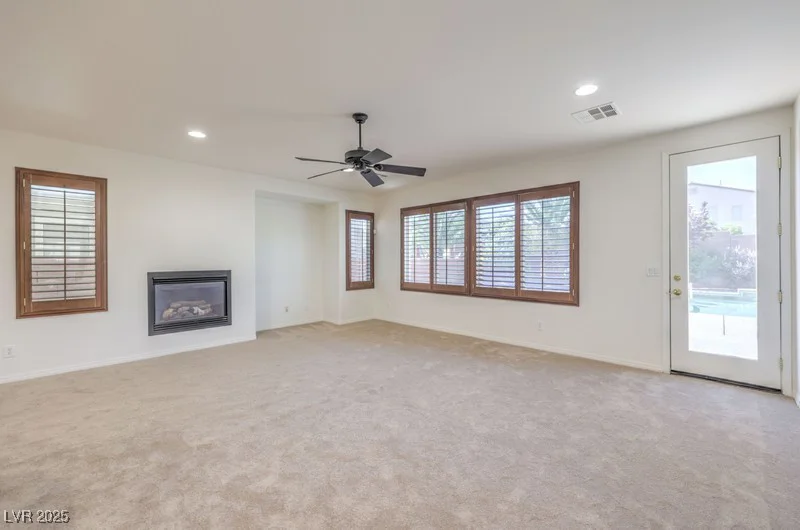 7525 Royal Crystal, Las Vegas, NV 89149