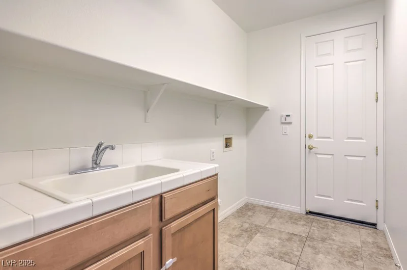 7525 Royal Crystal, Las Vegas, NV 89149