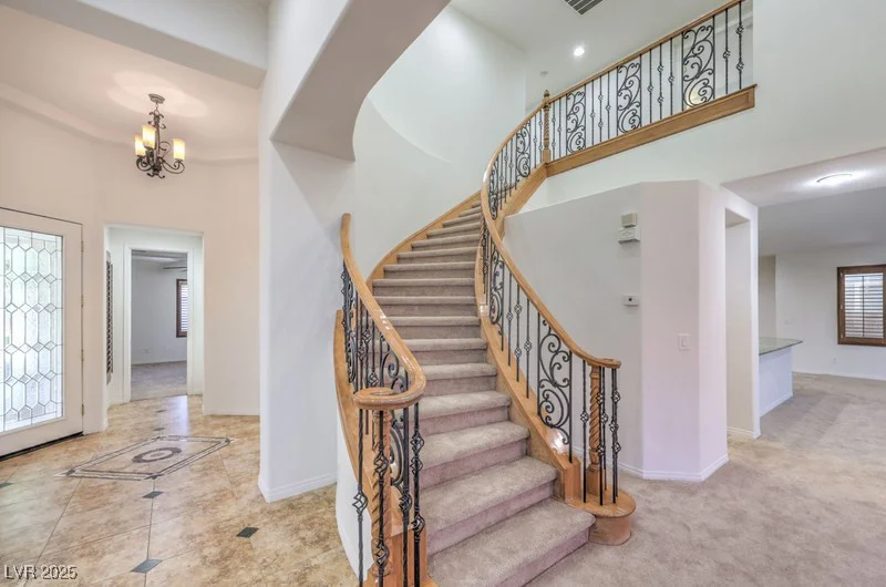 7525 Royal Crystal, Las Vegas, NV 89149