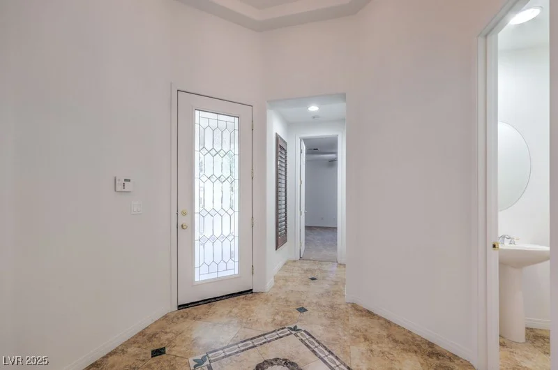 7525 Royal Crystal, Las Vegas, NV 89149