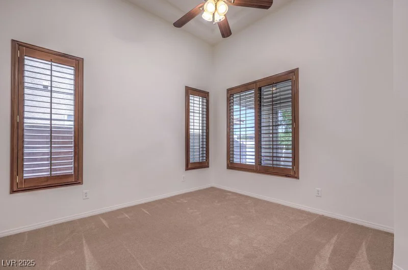 7525 Royal Crystal, Las Vegas, NV 89149