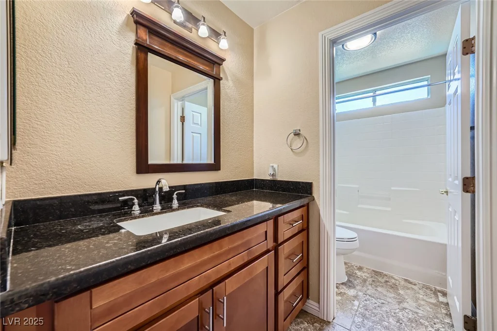 4904 Meadows Encore, Las Vegas, NV 89131