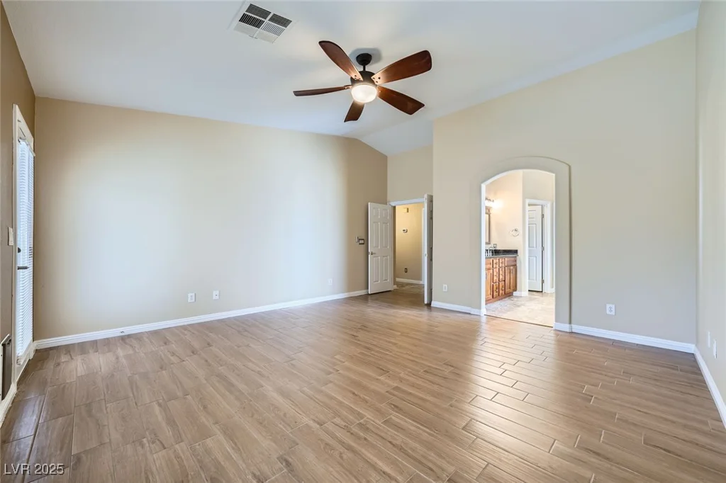 4904 Meadows Encore, Las Vegas, NV 89131