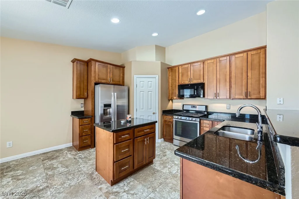 4904 Meadows Encore, Las Vegas, NV 89131