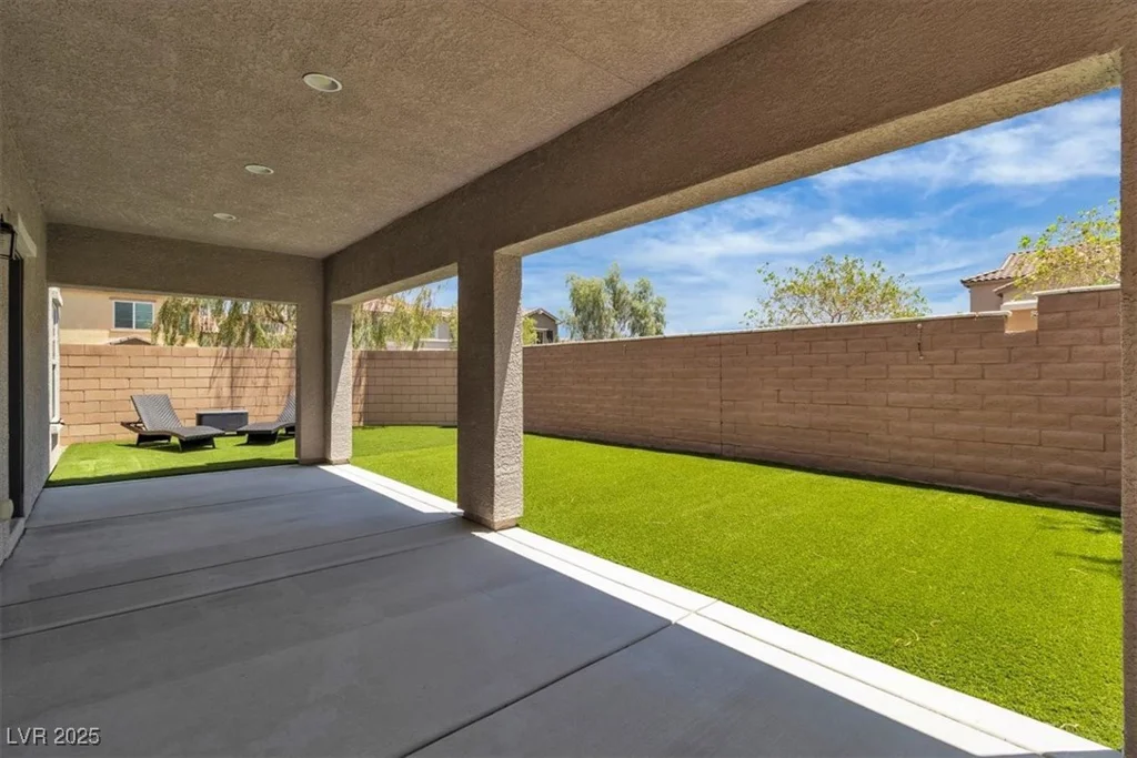 7775 Santos Bay, Las Vegas, NV 89179