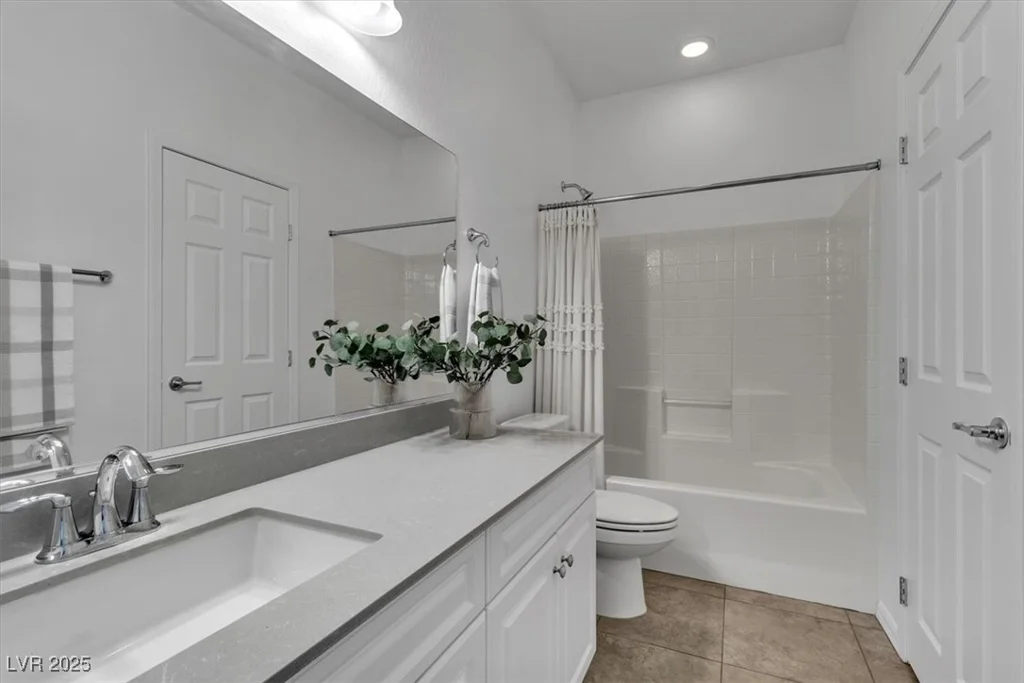 7775 Santos Bay, Las Vegas, NV 89179