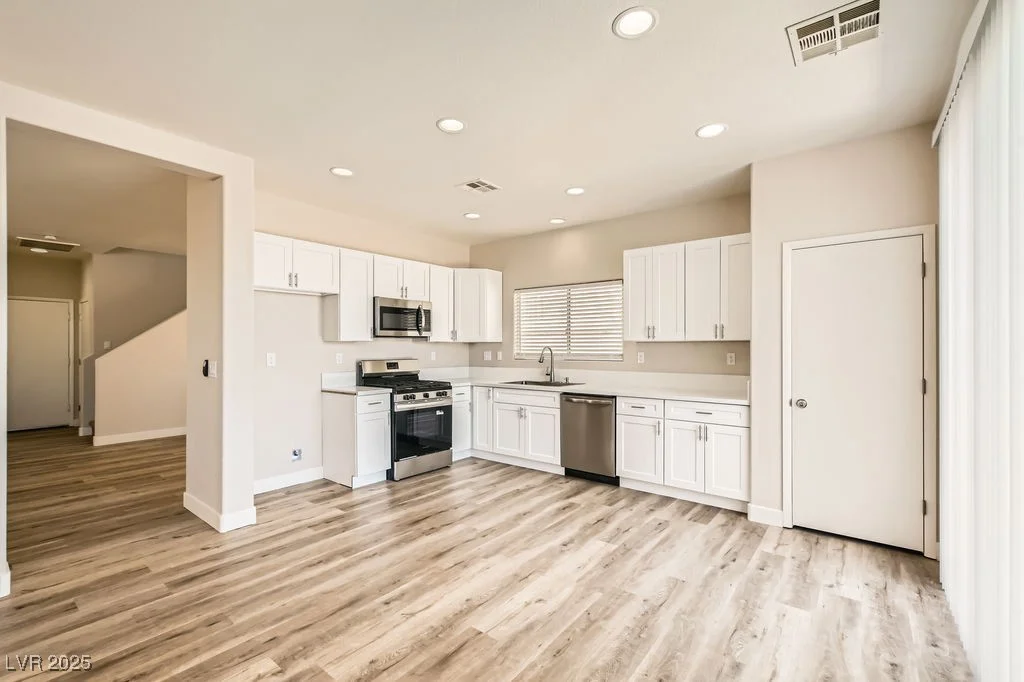4118 Beech Family, Las Vegas, NV 89115
