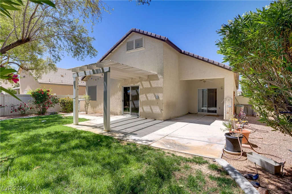 5240 Adorato, North Las Vegas, NV 89031