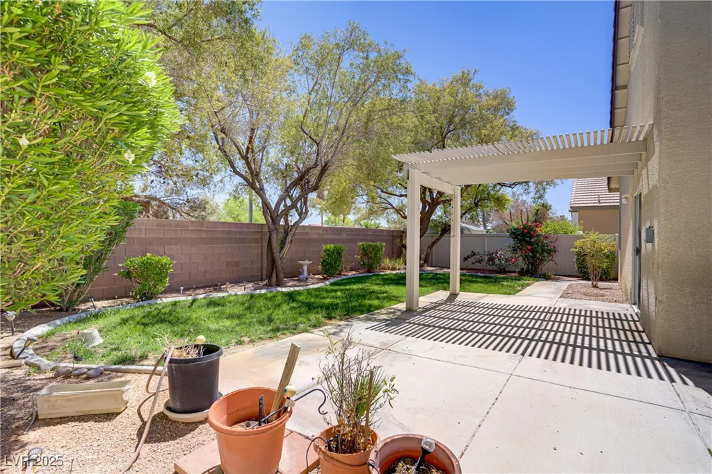 5240 Adorato, North Las Vegas, NV 89031