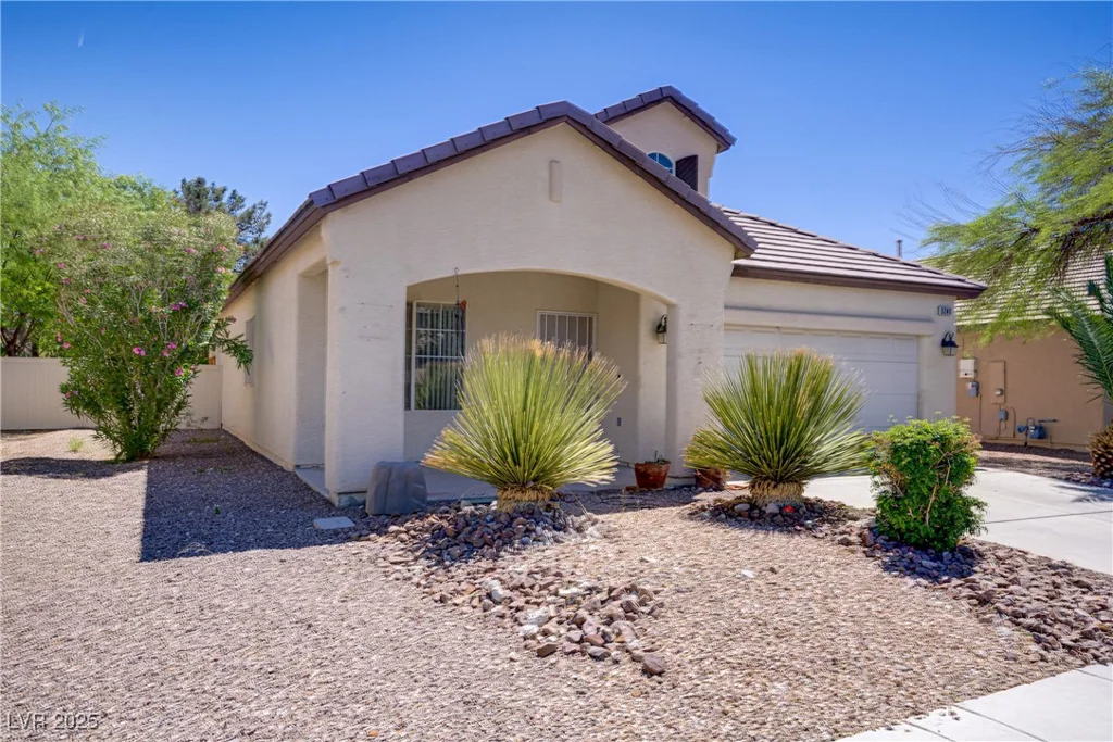 5240 Adorato, North Las Vegas, NV 89031