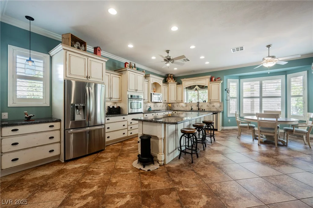 2080 Powder Springs, Henderson, NV 89052