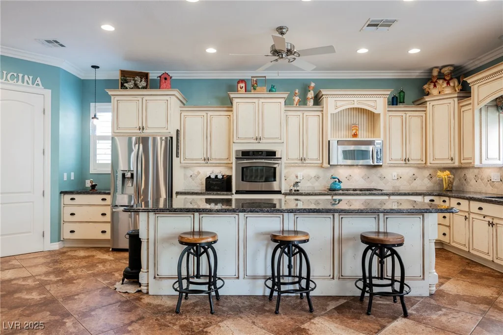 2080 Powder Springs, Henderson, NV 89052