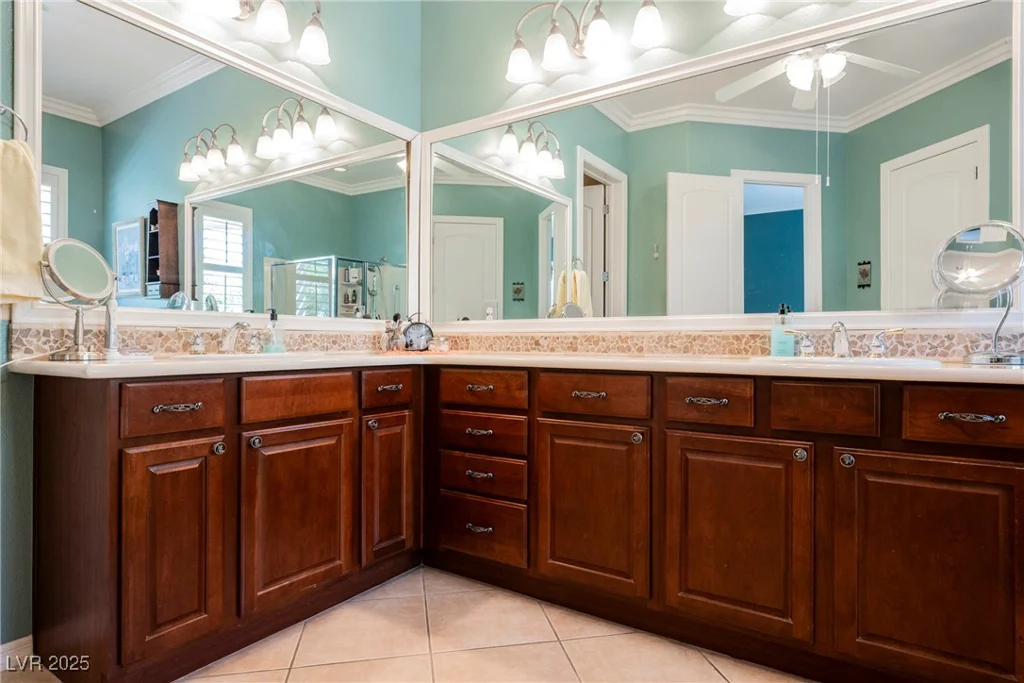 2080 Powder Springs, Henderson, NV 89052