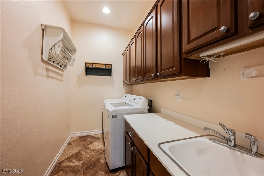 2080 Powder Springs, Henderson, NV 89052