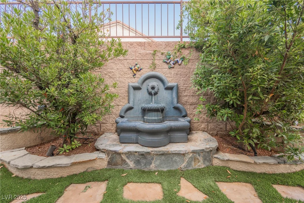 2080 Powder Springs, Henderson, NV 89052