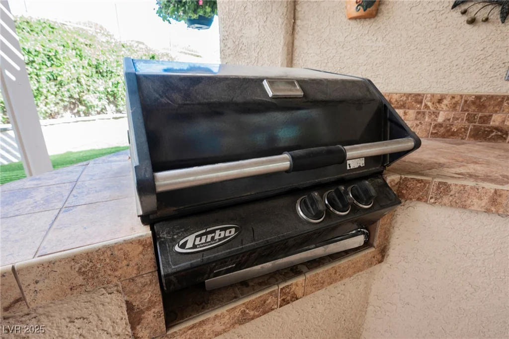 2080 Powder Springs, Henderson, NV 89052
