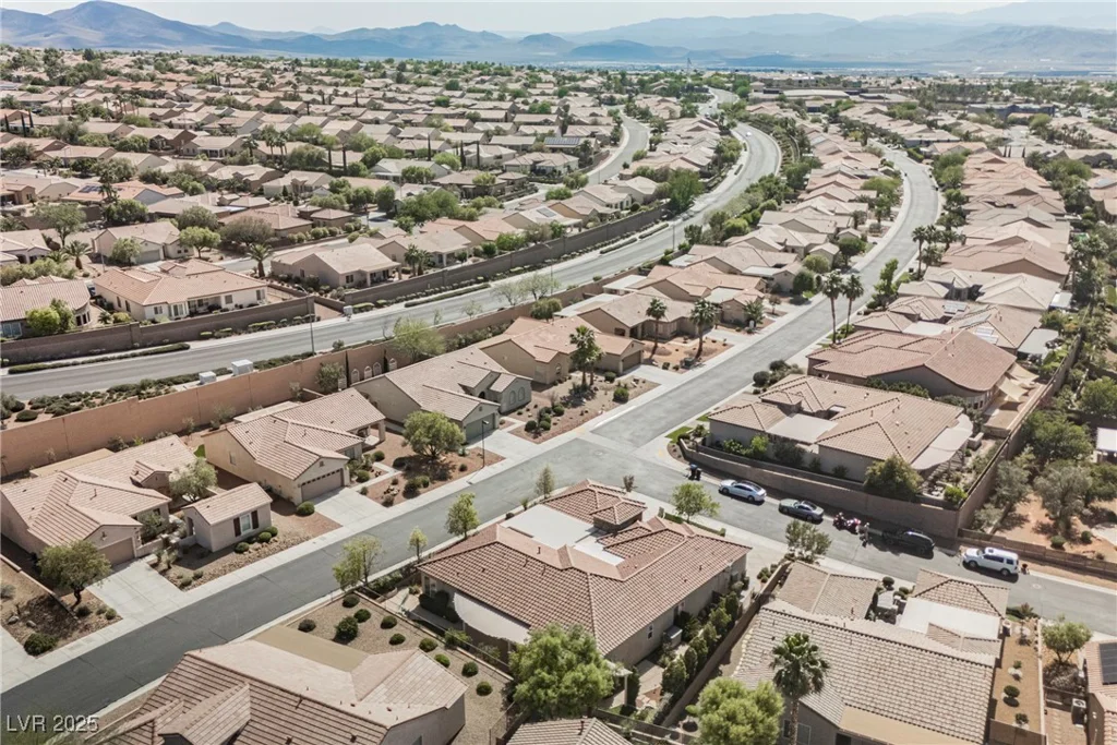 2080 Powder Springs, Henderson, NV 89052