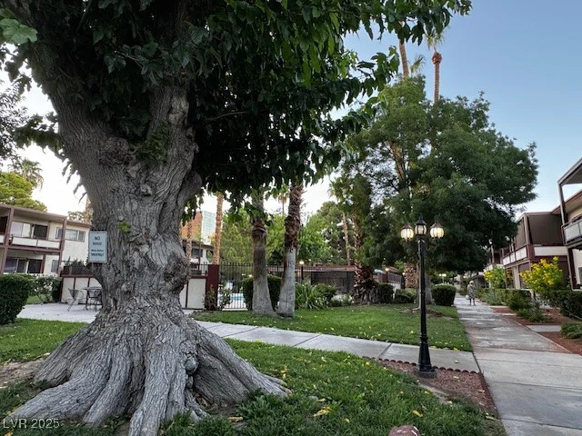 350 Desert Inn, Las Vegas, NV 89109